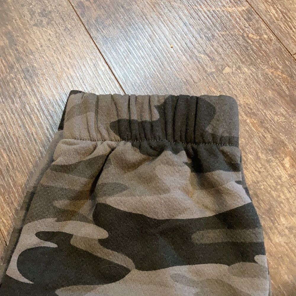 Wild Fable Camo Joggers - Picture 4 of 4